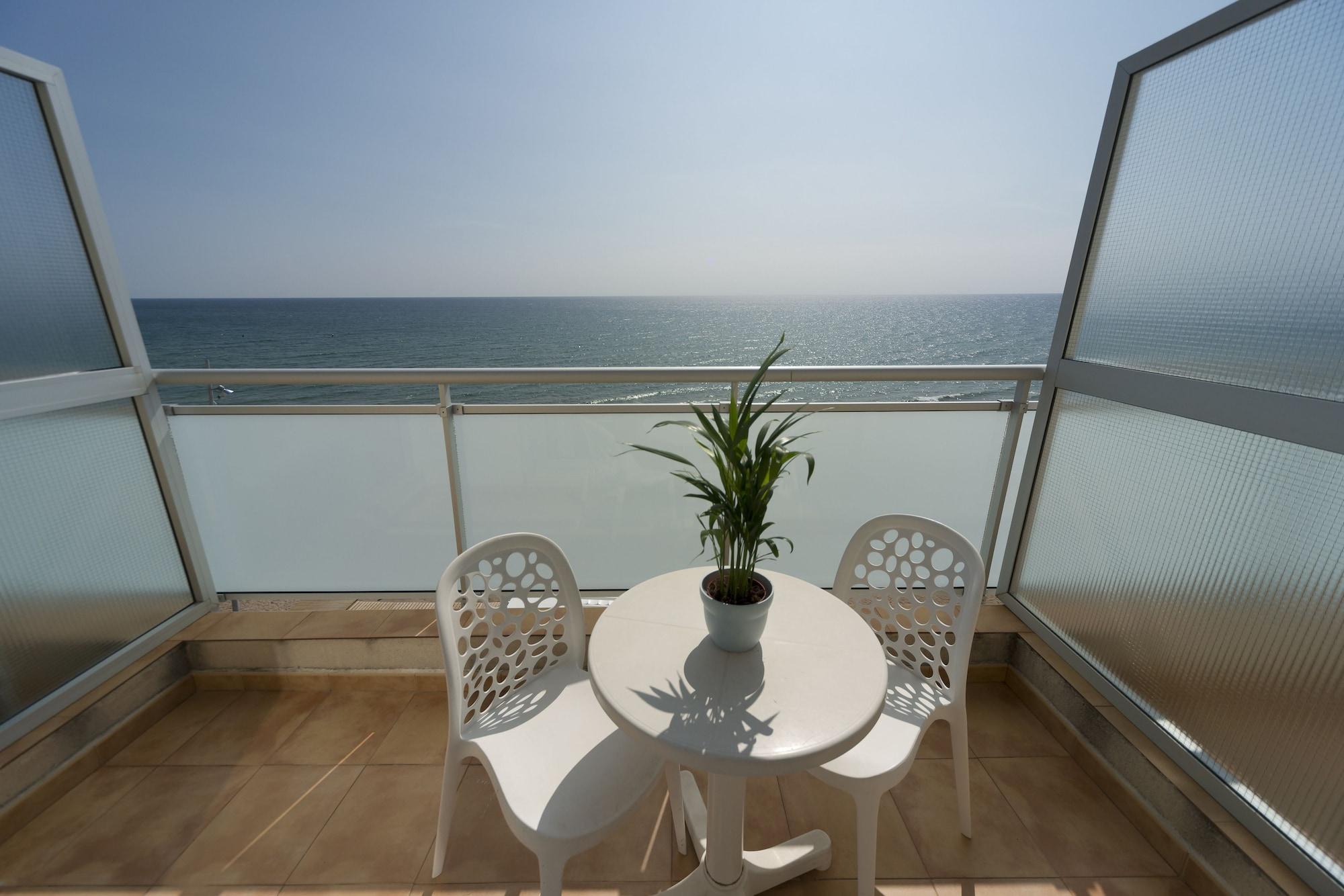 4R Miramar Calafell Hotel Eksteriør billede